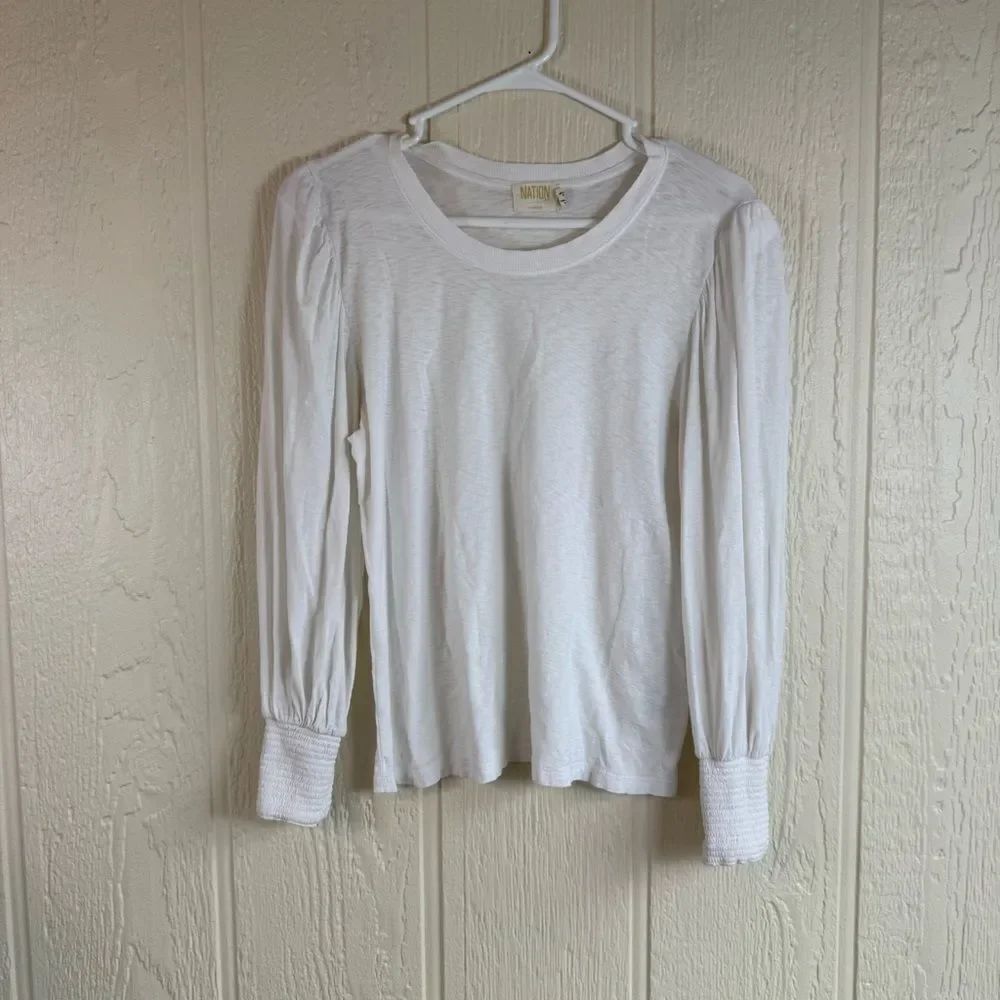 Nation LTD White Long-Sleeve Smocked Cuff Top size medium